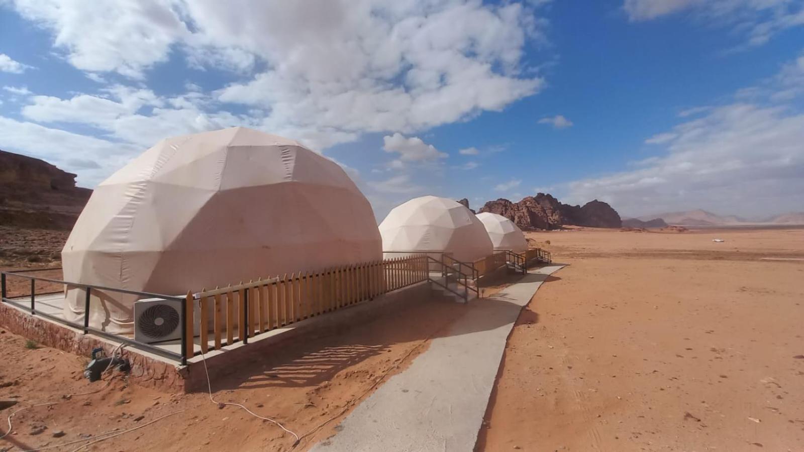Al Raha Luxury Camp Wadi Rum Exterior foto